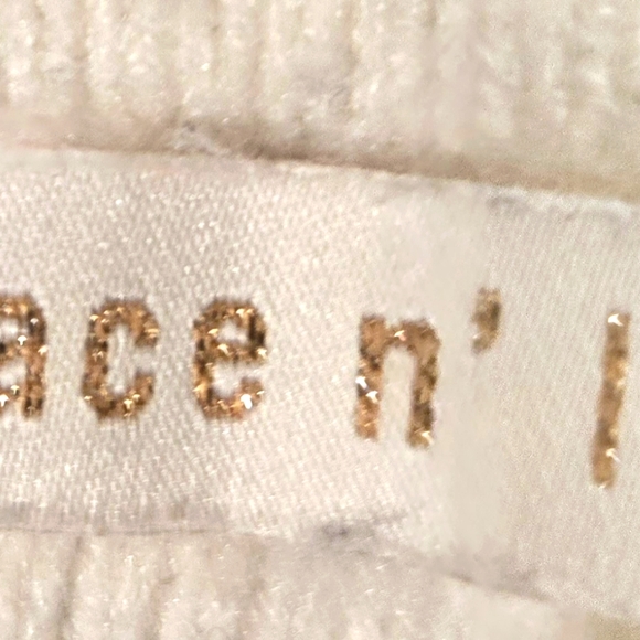 Woman's sweater V neck - Picture 3 of 3